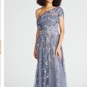 Size 10 Theia formal gown